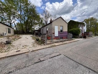 1016 Jackson St, Covington, KY 41011