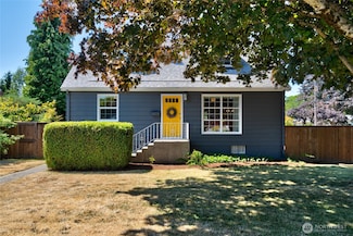 3025 Ellis St, Bellingham, WA 98225