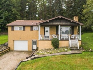 213 Pennsylvania Ave, Vandergrift, PA 15690