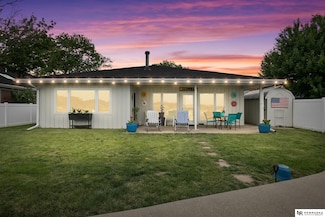 112 W Lakeshore Dr, Lincoln, NE 68528
