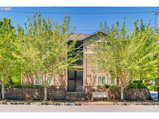 657 NE 162nd Ave Unit 201, Portland, OR 97230