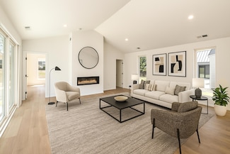 1193 Harmony Ln, Grafton, WI 53024