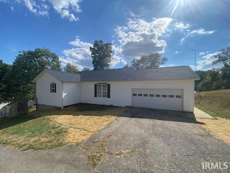 1048 S Center St, French Lick, IN 47432