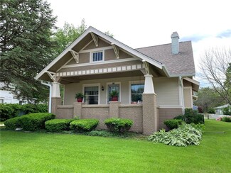 516 John Wayne Dr, Winterset, IA 50273