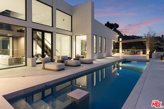 9405 Sierra Mar Place, Los Angeles, CA 90069