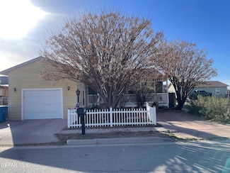 13411 Estancias Del Sur, San Elizario, TX 79849