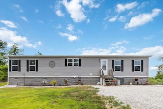 15001 Hwy 2004, McKee, KY 40447