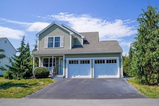 4 Winslow Ct, Pepperell, MA 01463