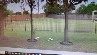 3701 Canon Gate Cir, Carrollton, TX 75007