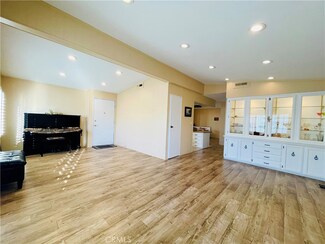 5200 Irvine Blvd Unit 215, Irvine, CA 92620
