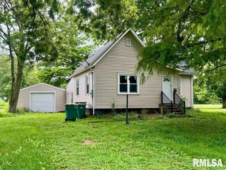 1431 Day St, Galesburg, IL 61401