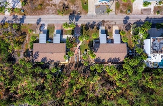 660 Gulf Bay Rd, Longboat Key, FL 34228