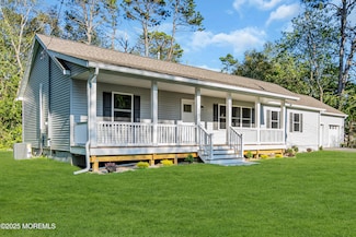 23 Marlin Ln, Ocean Township, NJ 08758