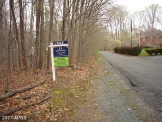 10828 Henderson Rd, Fairfax Station, VA 22039