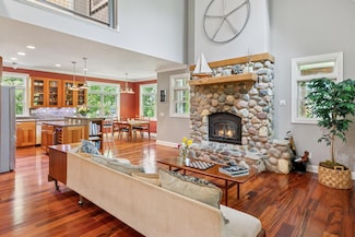 16710 Edgewood Ave, Wayzata, MN 55391
