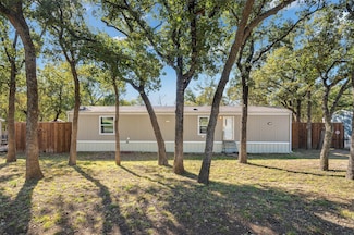 1107 Maple Dr, Argyle, TX 76226