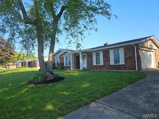 3417 Robyn Ann Dr, Saint Charles, MO 63303