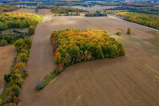 6800 Sunny Point Rd, Egg Harbor, WI 54209