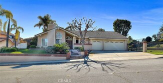 40 La Sierra Dr, Pomona, CA 91766