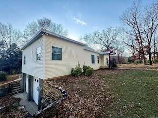 318 S Riggsville Dr, Mountain View, AR 72560