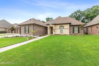 402 Dunnottar Place, Lafayette, LA 70503