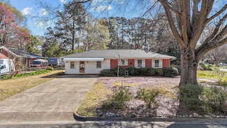 706 Forest Dr, Garner, NC 27529