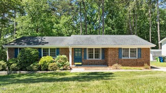 612 Harvest Ln, Raleigh, NC 27606