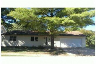 3312 8th St, Des Moines, IA 50313