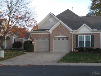 1195 Shayler Woods Dr, Batavia, OH 45103