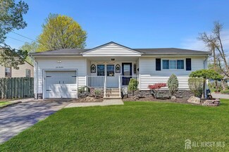 114 Jeffery Rd, Colonia, NJ 07067