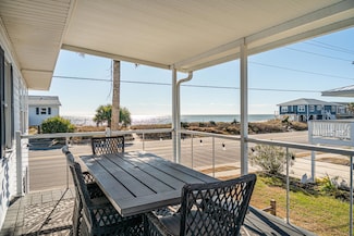 405 Palmetto Blvd, Edisto Island, SC 29438