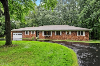 559 Houghton Rd, Northfield, OH 44067
