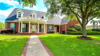 1322 Russell Ave, Port Neches, TX 77651