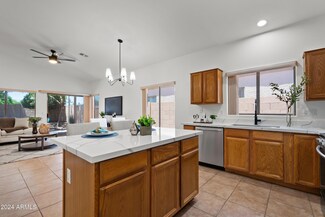 602 S Brett St, Gilbert, AZ 85296