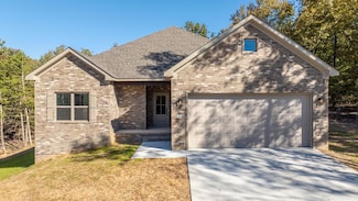 44 Sky Eagle Dr, Greenbrier, AR 72058