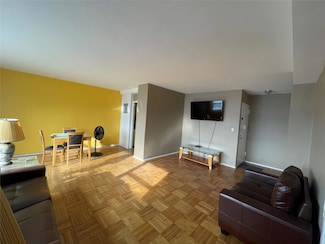 3 Fordham Hill Oval Unit 6H, Bronx, NY 10468