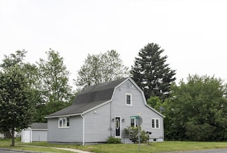 99 Dartmouth St, Westfield, MA 01085