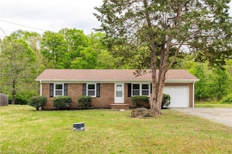 2409 Roberts Court Rd, Greensboro, NC 27406