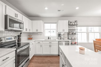 5023 Daybell St, Charlotte, NC 28214