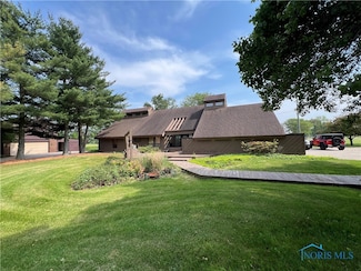 23866 W State Route 579, Curtice, OH 43412