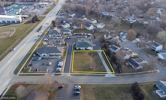1022 Bel Air Ln NW, Rochester, MN 55901