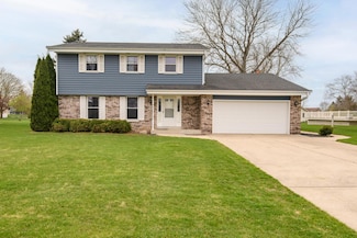 S103W21003 Heather Ln, Muskego, WI 53150
