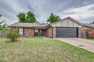 2913 Greenfield Dr, Edmond, OK 73012