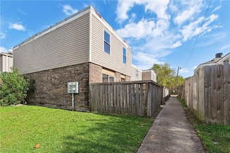 6859 Mayo Rd, New Orleans, LA 70126