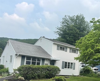 34 Hurd Ave, Garnerville, NY 10923