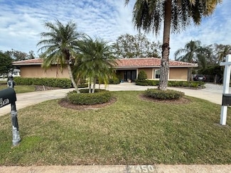 2450 Roberta Ln, Clearwater, FL 33764