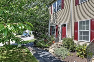 243 Lowden St Unit 1, Pawtucket, RI 02860