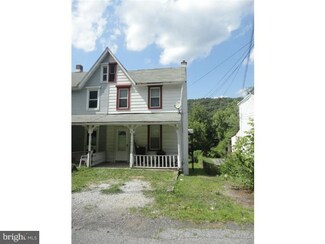 31 S Brandywine Ave, Coatesville, PA 19320
