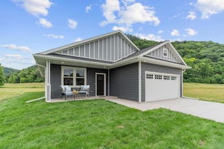585 Cedar Dr, Lake City, MN 55041