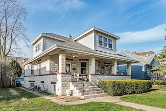 1638 Oakwood Ave, Des Plaines, IL 60016